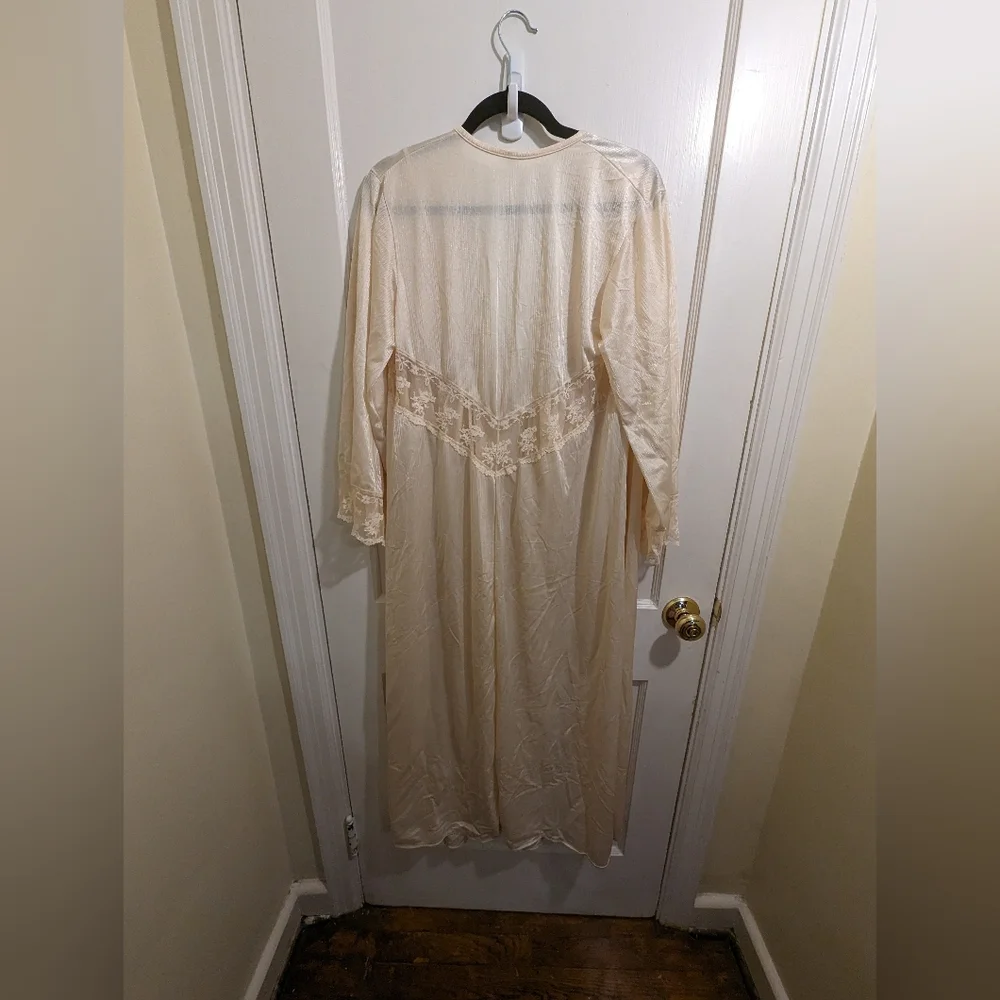 Vintage cream boho lace Nightgown And Robe Lingerie set - Picture 3 of 7